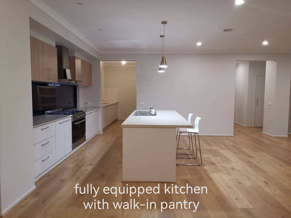 10 Lycium Road, Clyde North, VIC 3978
