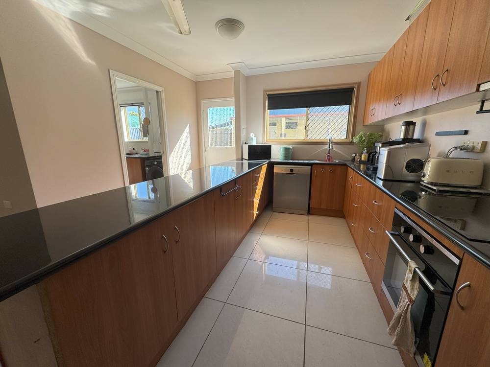9 Lederhose St, Moura, QLD 4718