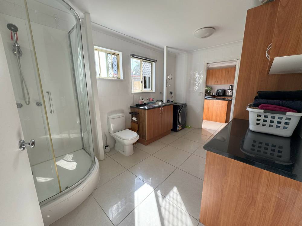 9 Lederhose St, Moura, QLD 4718