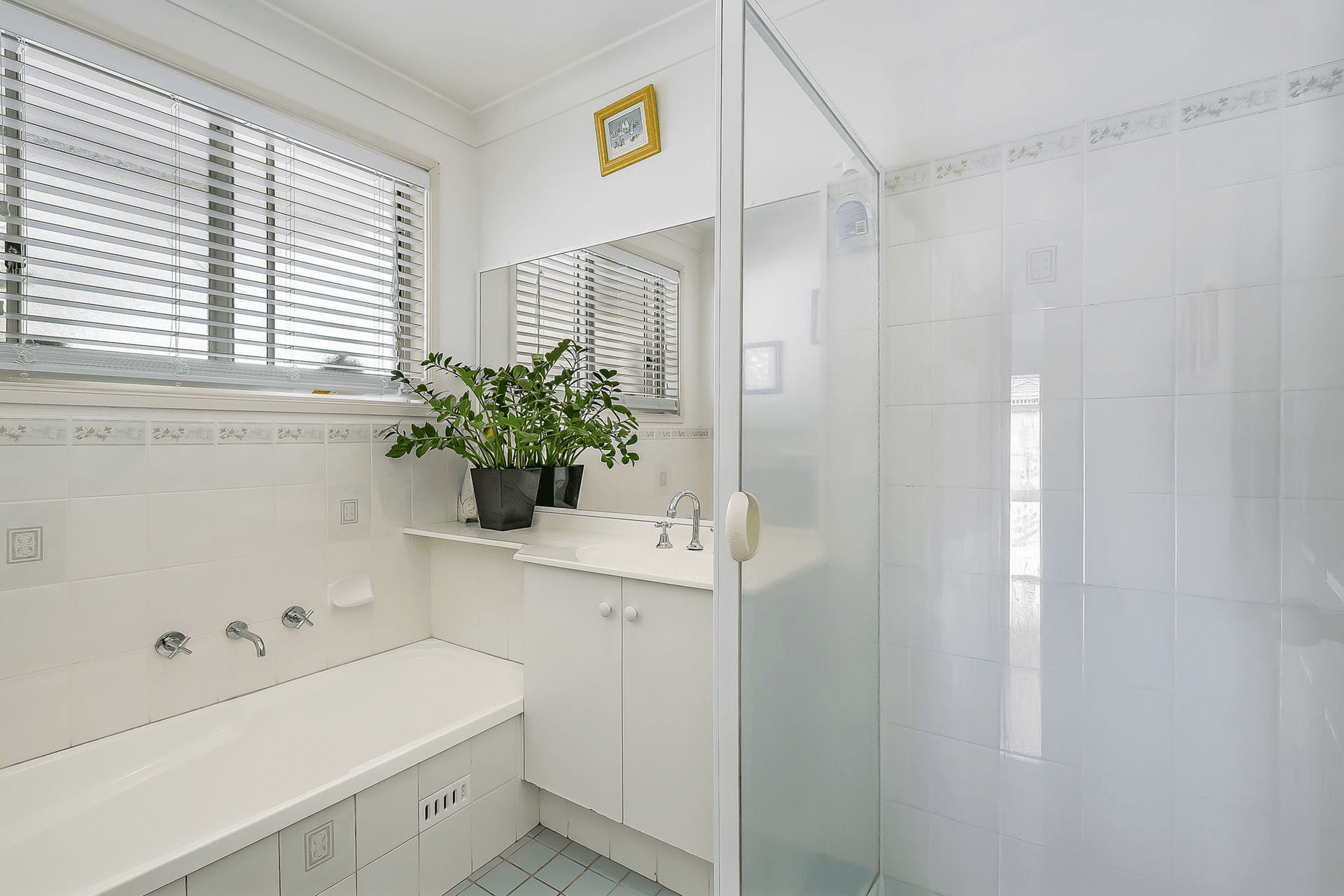 18 Newton Place, Blue Haven, NSW 2262