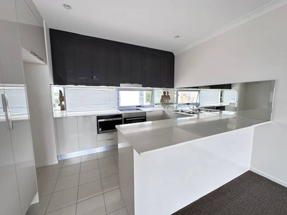 45 /5074 Emerald Island Drive, CARRARA, QLD 4211