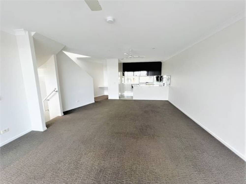 45 /5074 Emerald Island Drive, CARRARA, QLD 4211