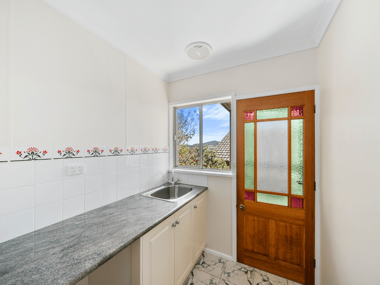 13 Jamieson Street, MYRTLEFORD, VIC 3737