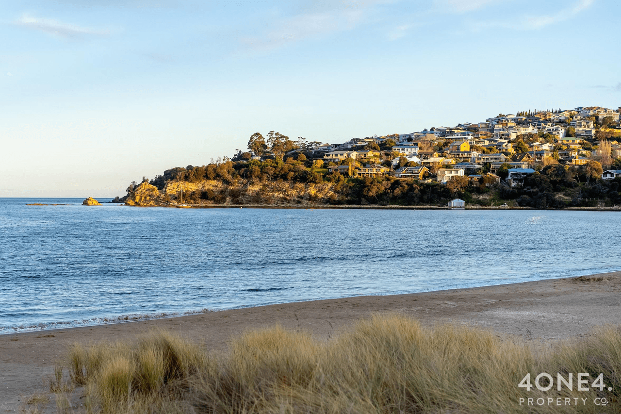 42 Home Avenue, Blackmans Bay, TAS 7052