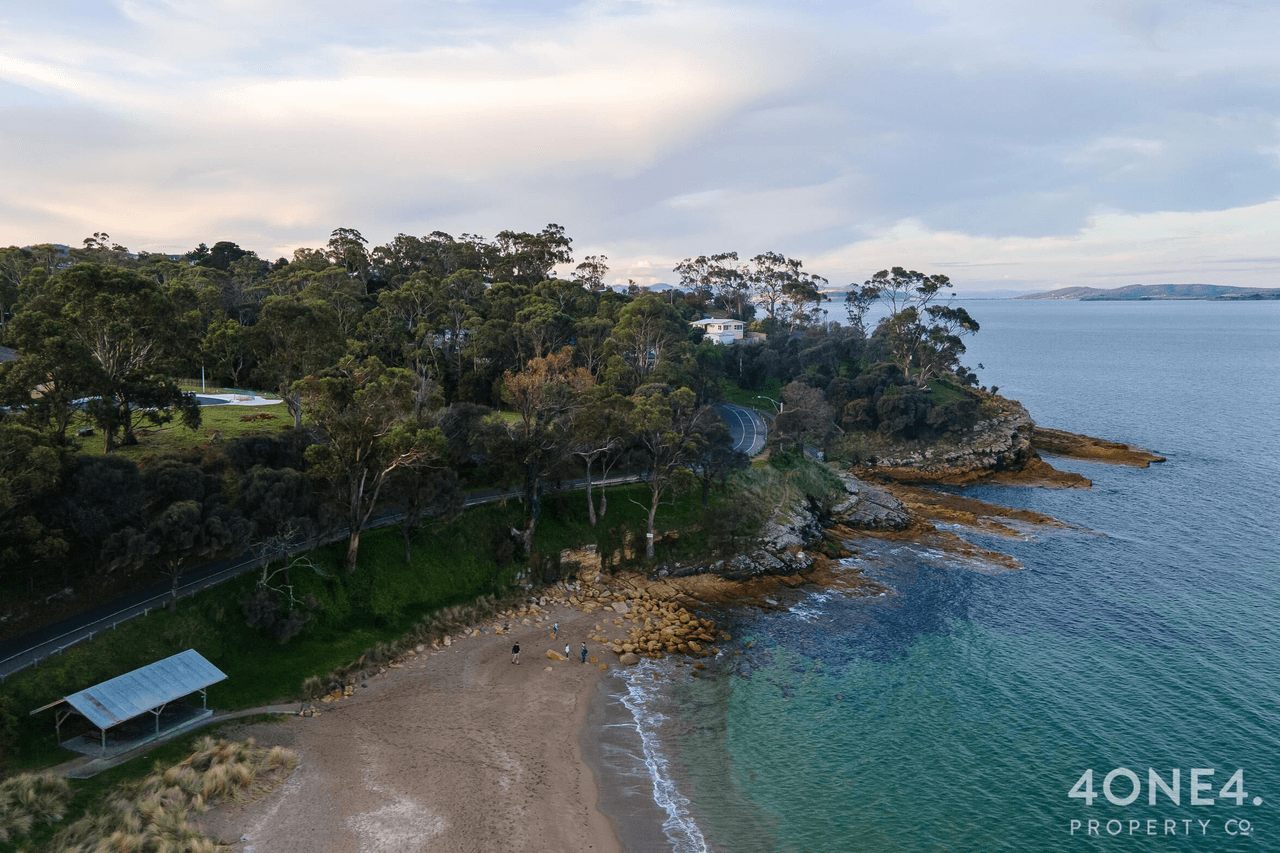 42 Home Avenue, Blackmans Bay, TAS 7052