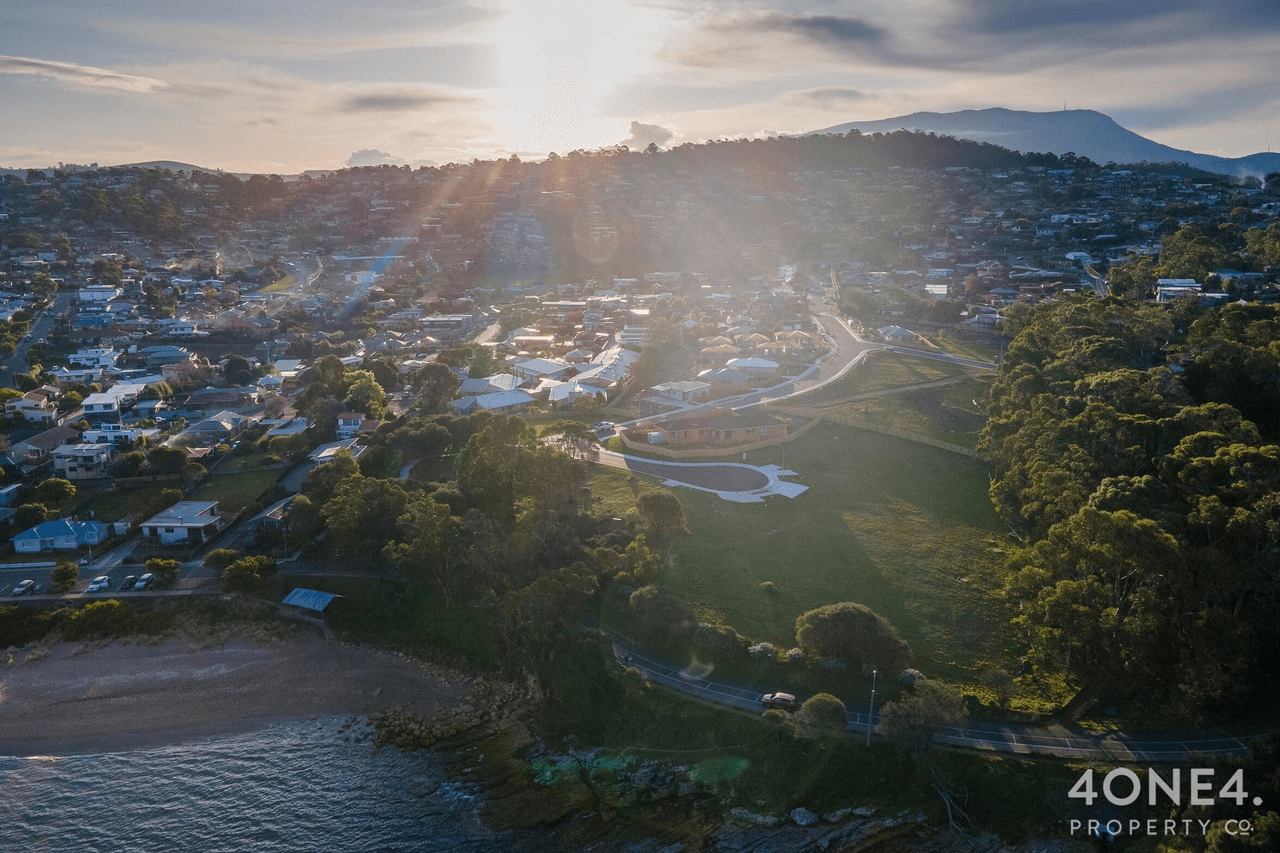 42 Home Avenue, Blackmans Bay, TAS 7052