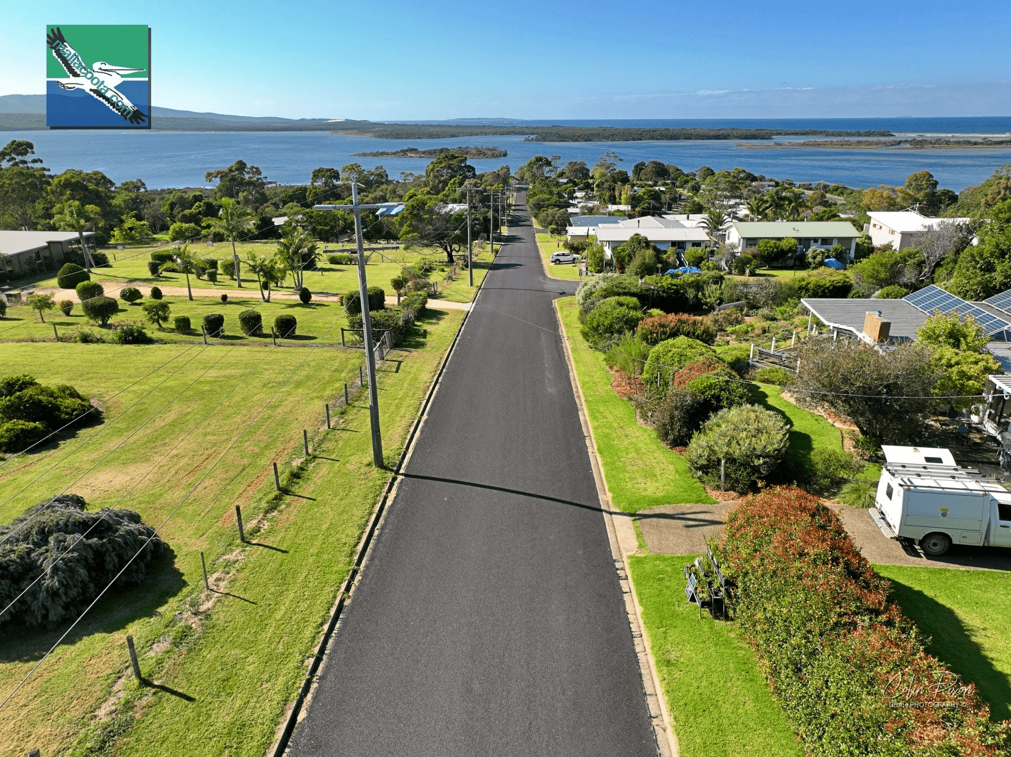 8 Martin Street, MALLACOOTA, VIC 3892