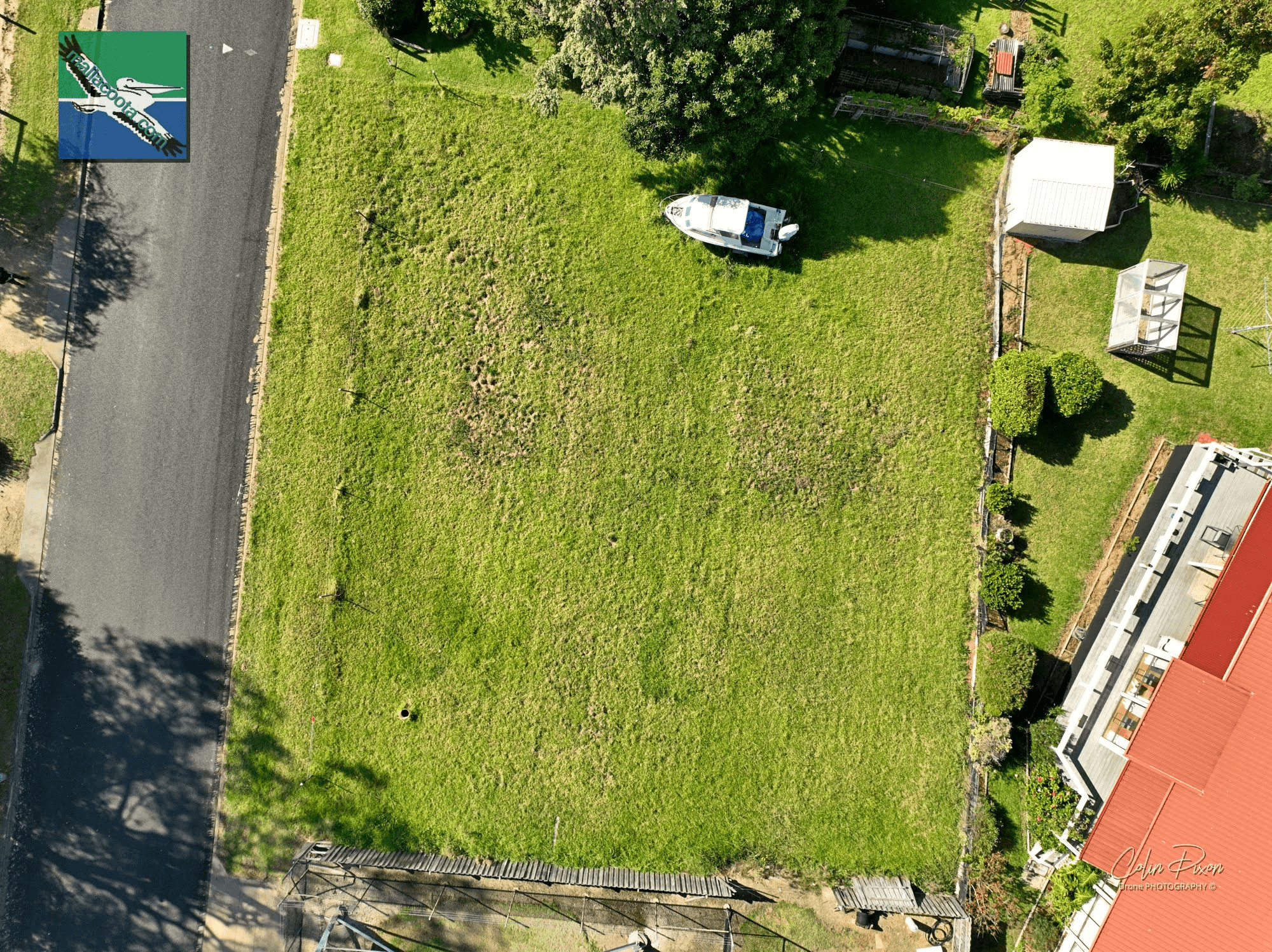 8 Martin Street, MALLACOOTA, VIC 3892