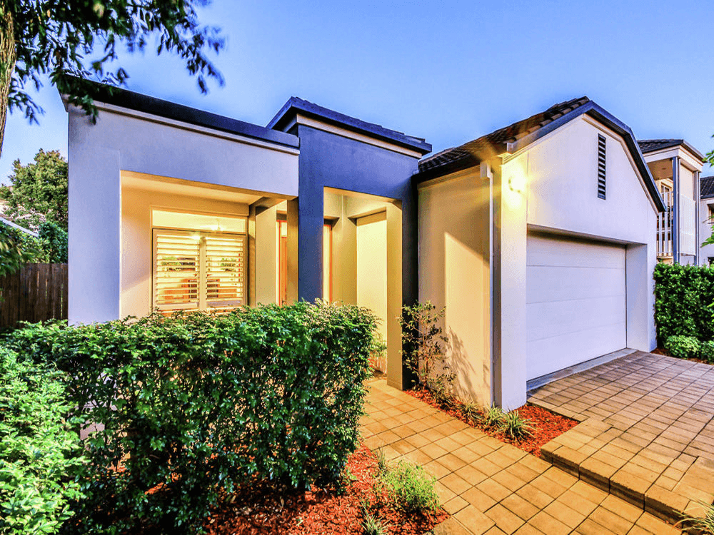 8 Woodland Crescent, MURARRIE, QLD 4172