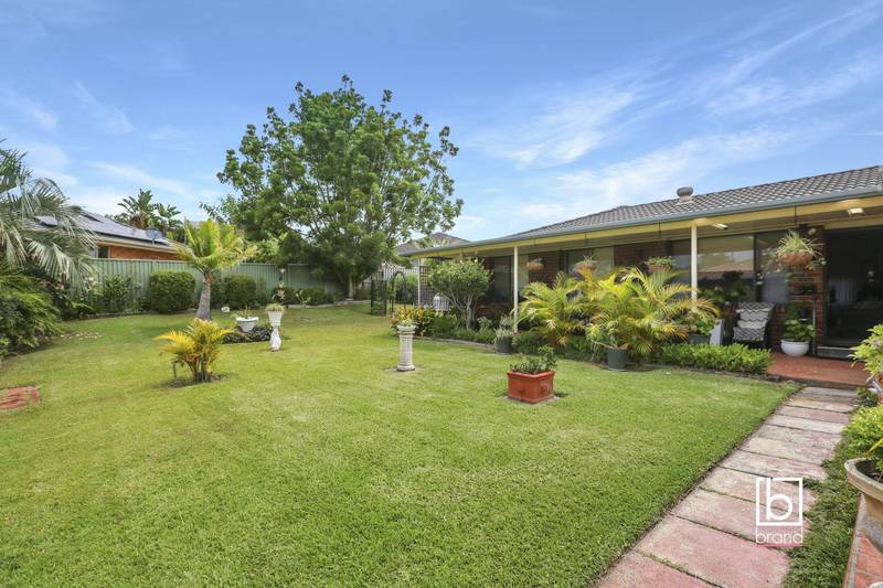 4 Camellia Place, WOONGARRAH, NSW 2259