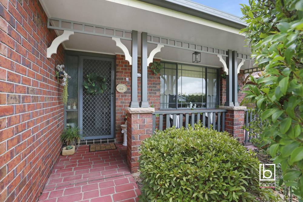 4 Camellia Place, WOONGARRAH, NSW 2259