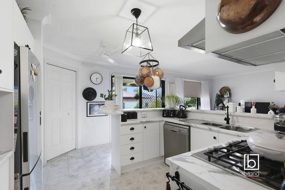 4 Camellia Place, WOONGARRAH, NSW 2259