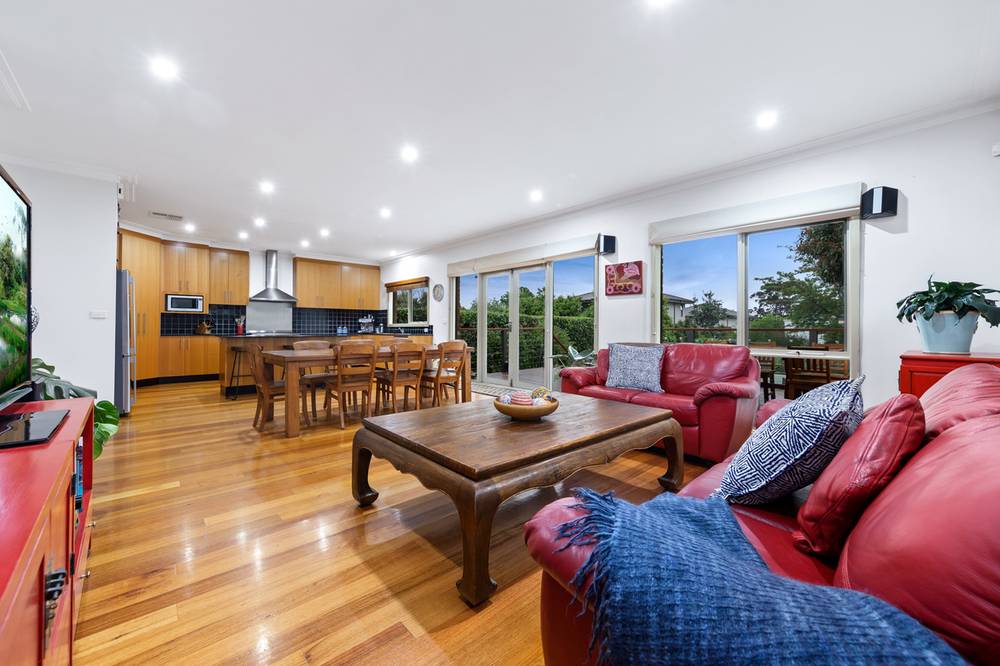 16 Neville Street, BOX HILL SOUTH, VIC 3128