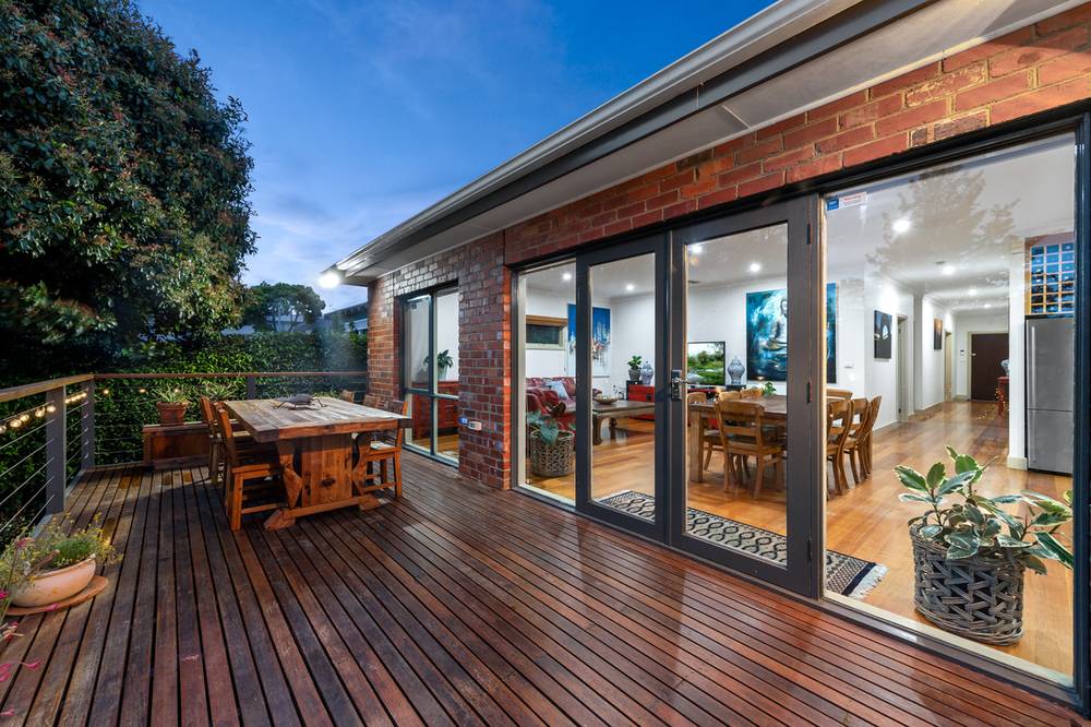 16 Neville Street, BOX HILL SOUTH, VIC 3128