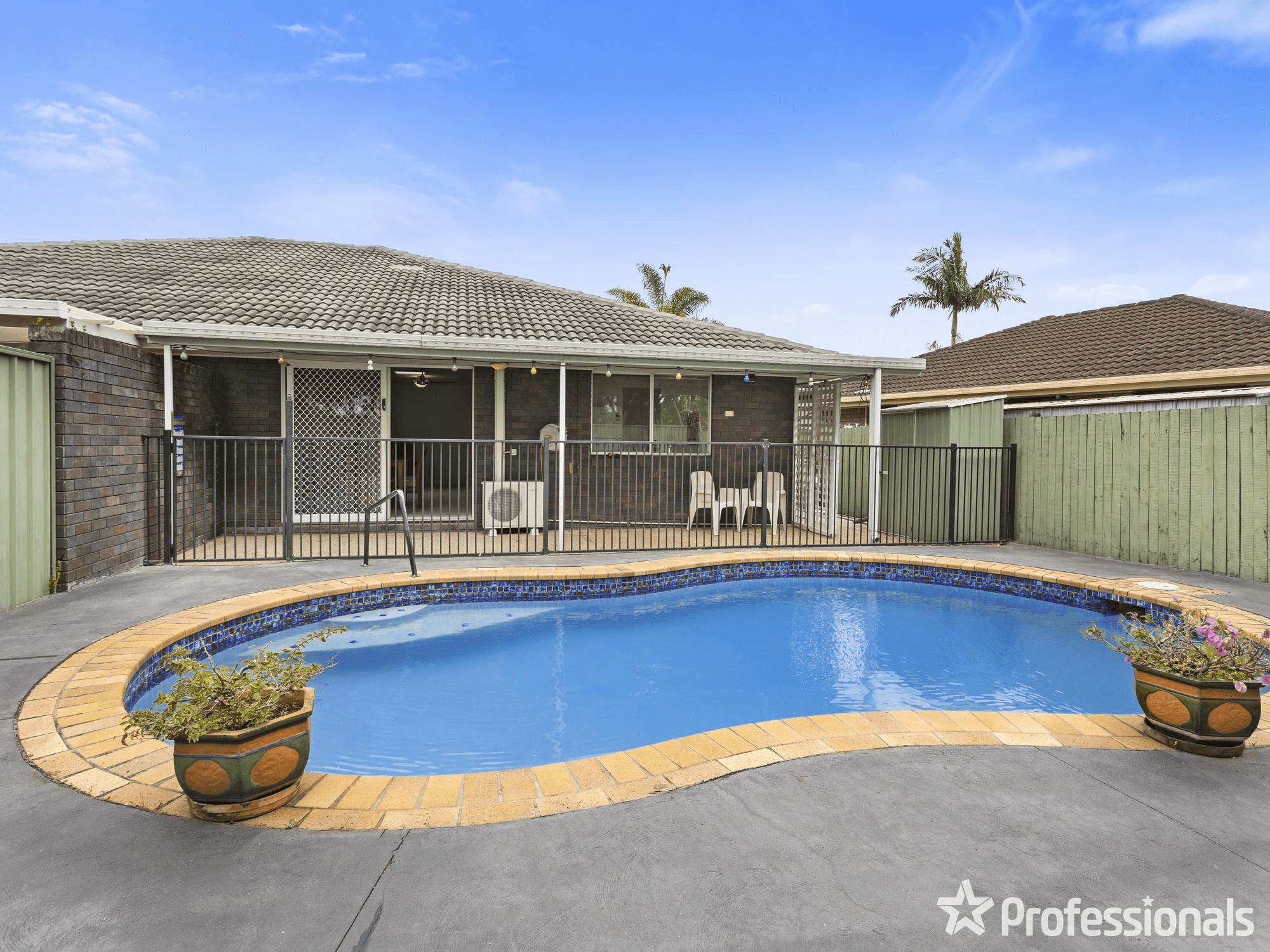 1/83 Treeview Drive, BURLEIGH WATERS, QLD 4220