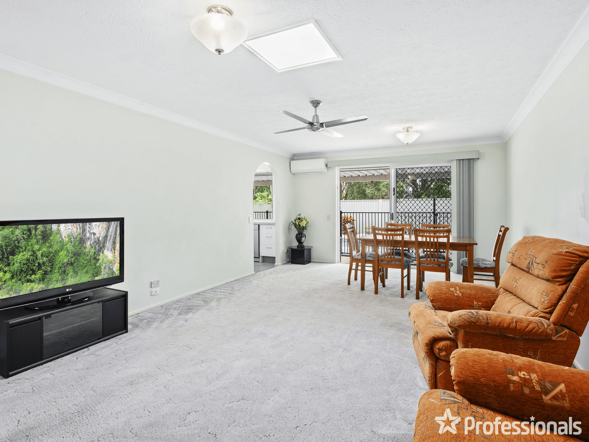 1/83 Treeview Drive, BURLEIGH WATERS, QLD 4220