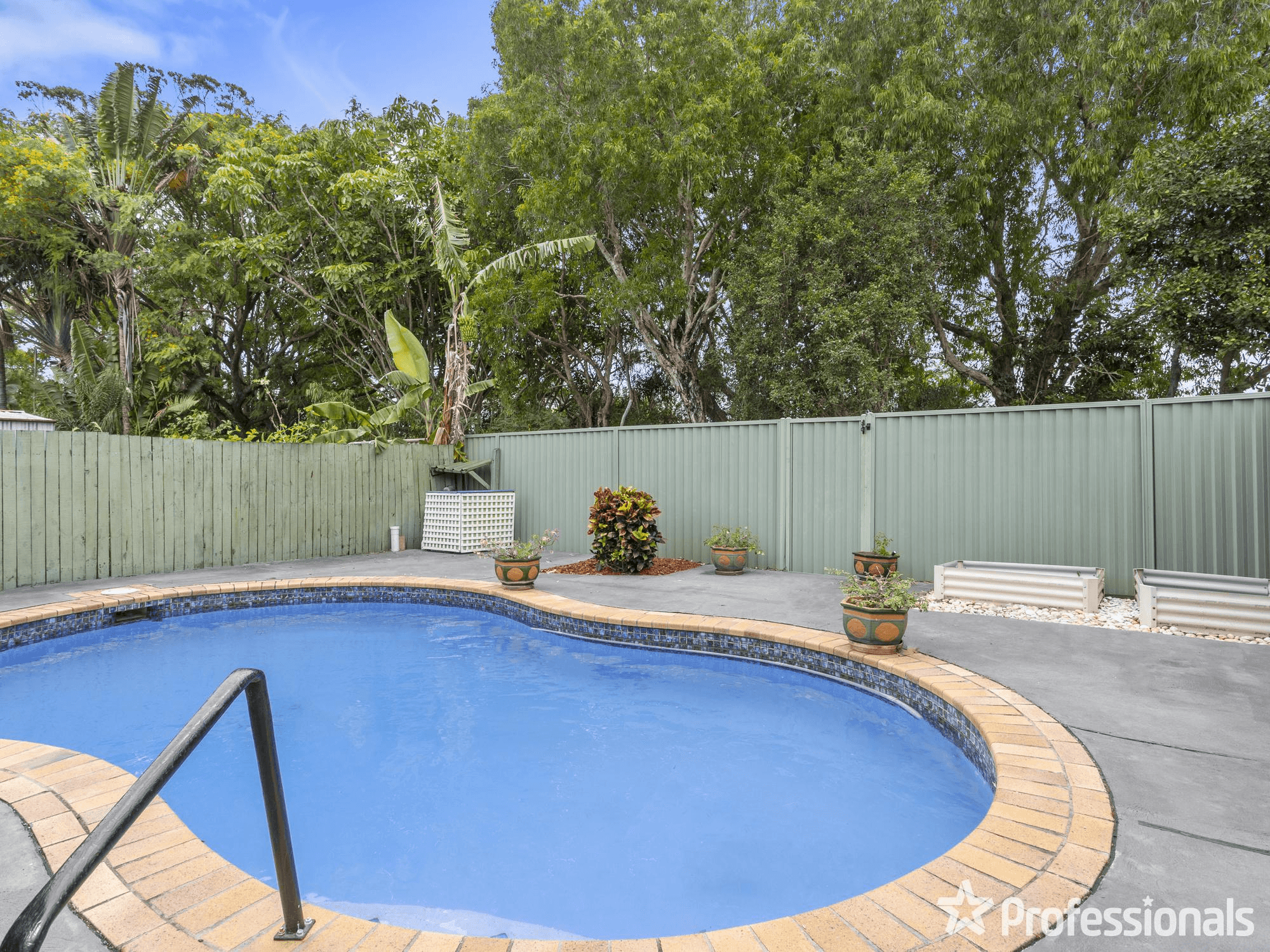 1/83 Treeview Drive, BURLEIGH WATERS, QLD 4220