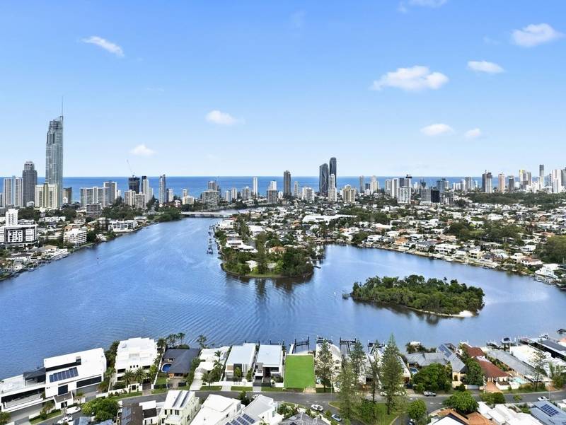 27 The Promenade, Isle Of Capri, QLD 4217