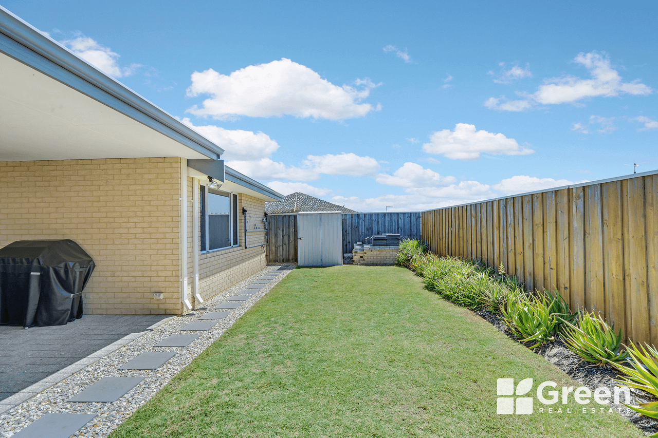 5 Serrata Way, Halls Head, WA 6210