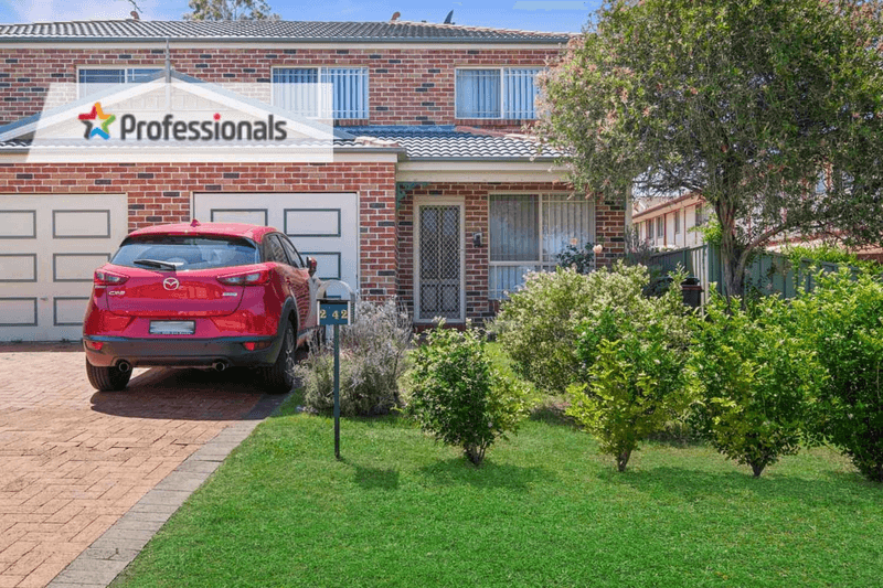 2/42 Luttrell Street, Glenmore Park, NSW 2745