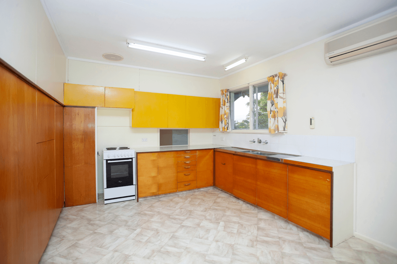 54 Ritchie Crescent, TAREE, NSW 2430