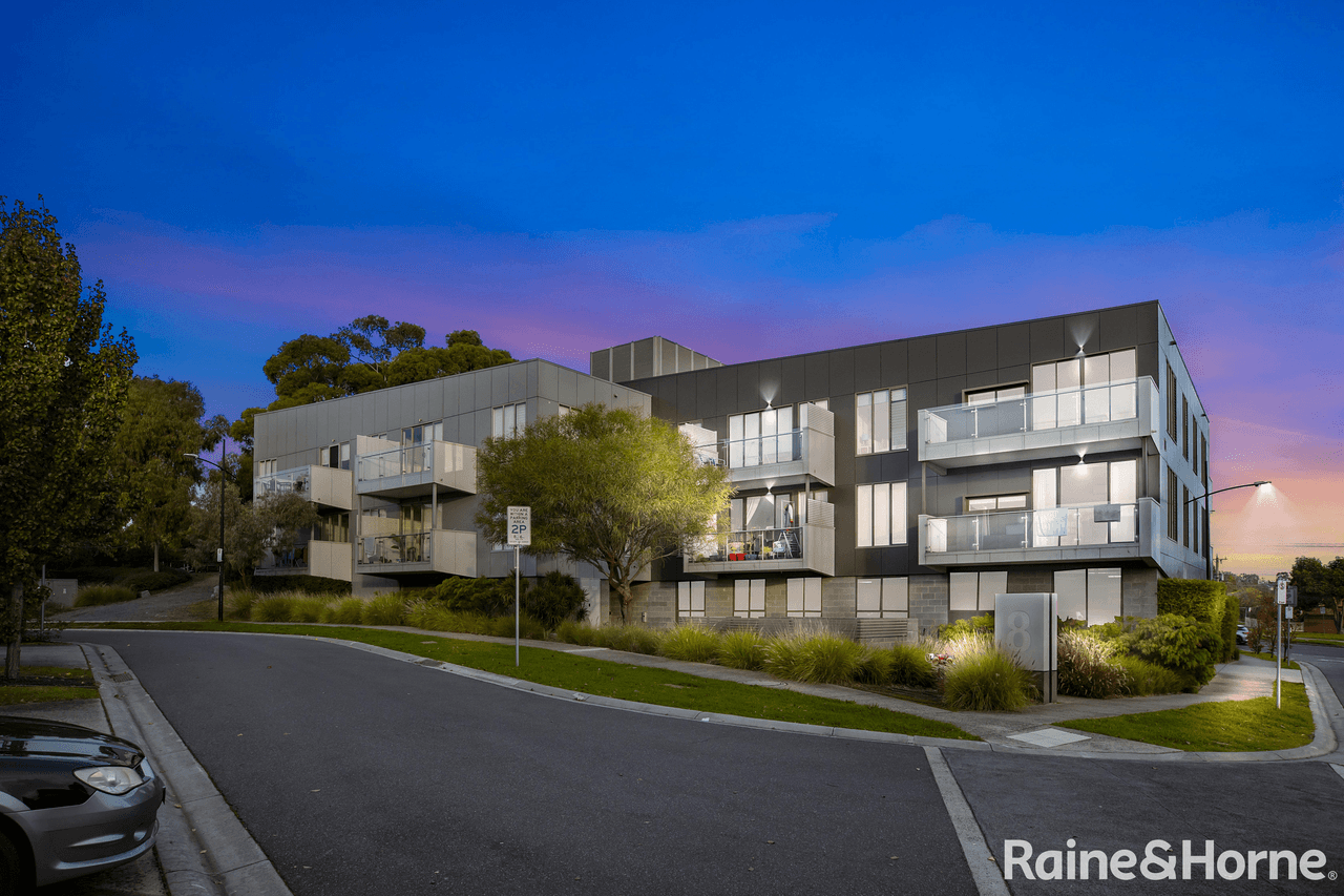 215/8 YARRA BING Crescent, BURWOOD, VIC 3125