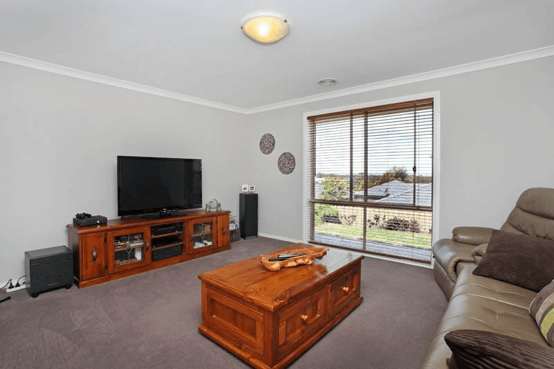 123 Phillip Drive, SUNBURY, VIC 3429