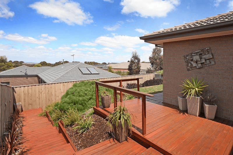 123 Phillip Drive, SUNBURY, VIC 3429