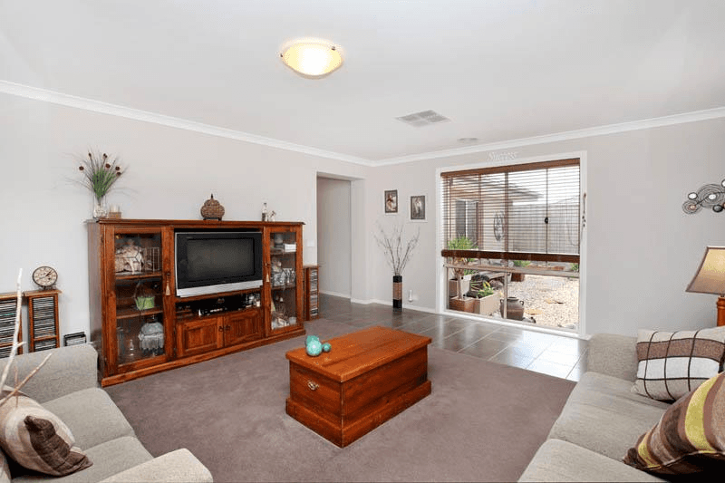 123 Phillip Drive, SUNBURY, VIC 3429