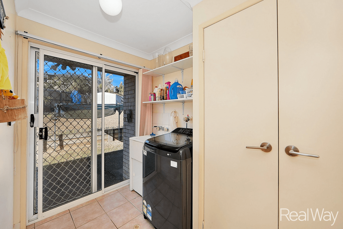 6 Aymone Close, Avoca, QLD 4670