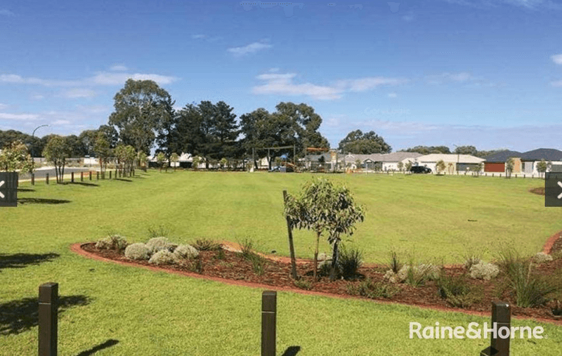 28 Wolgan Loop, WELLARD, WA 6170