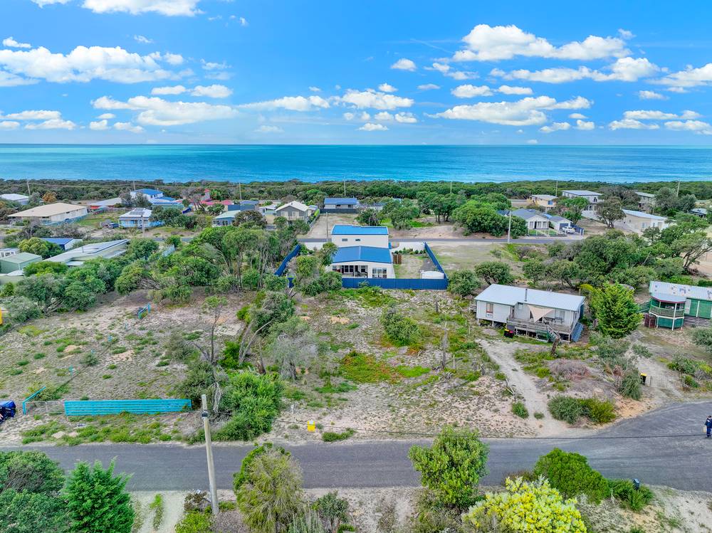 23 Pacific Court, GOLDEN BEACH, VIC 3851