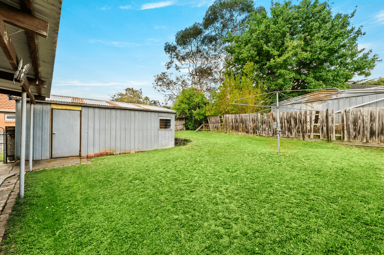 4 Jonathan Avenue, BURWOOD EAST, VIC 3151