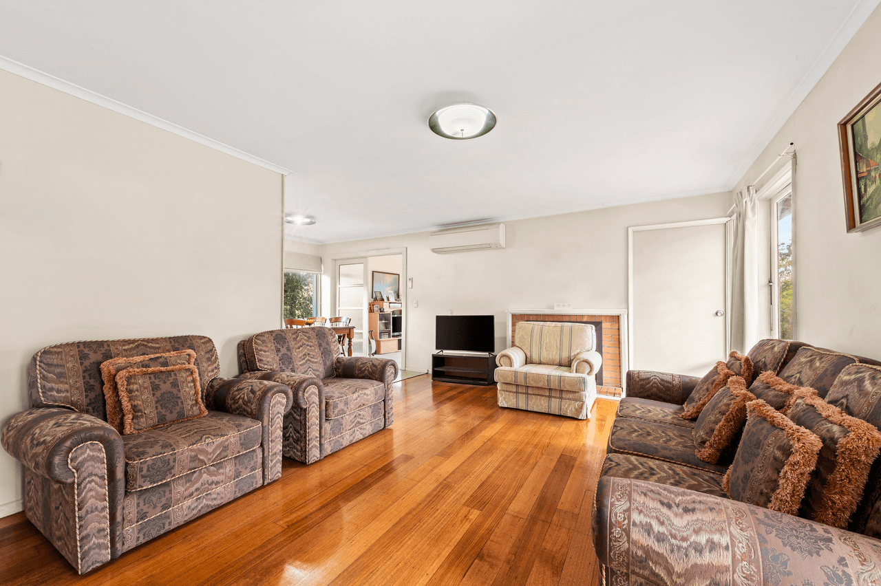 4 Jonathan Avenue, BURWOOD EAST, VIC 3151