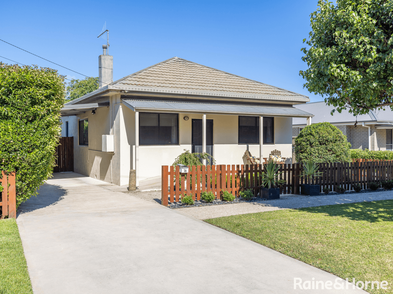 16 Kefford Street, BATHURST, NSW 2795