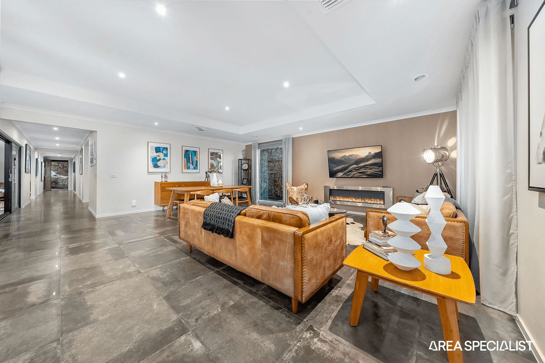 31 Flagstaff Crescent, Clyde North, VIC 3978