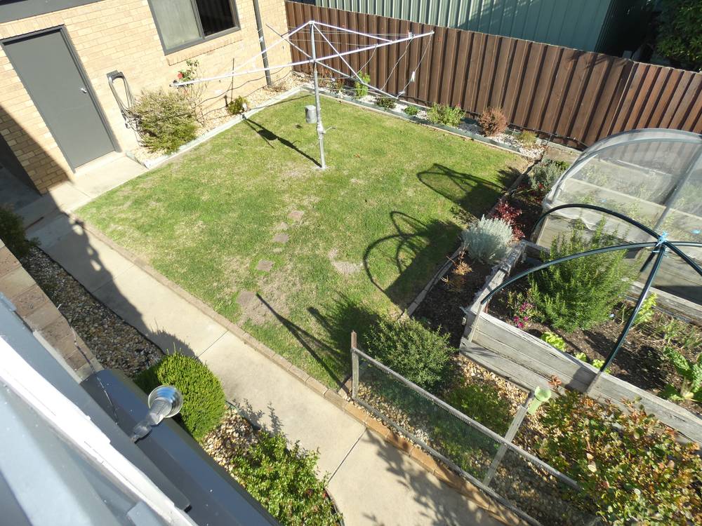 8 Endeavour Ct, Lakes Entrance, VIC 3909