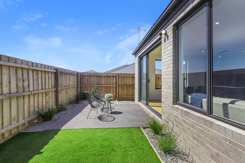 7 Mattina Circuit, Greenvale, VIC 3059