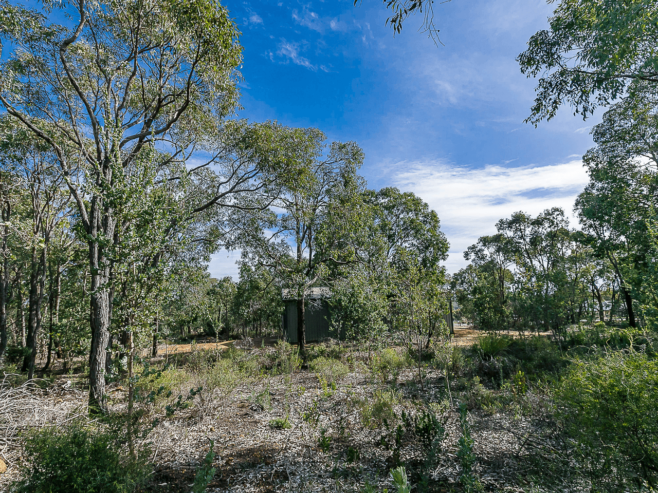 138 Turtledove Drive, LOWER CHITTERING, WA 6084