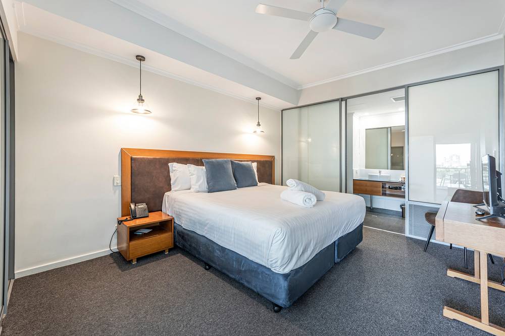 401/16 Dolphin Drive, Mandurah, WA 6210