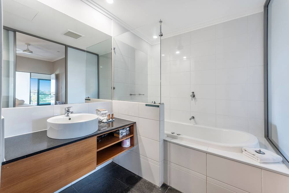 401/16 Dolphin Drive, Mandurah, WA 6210