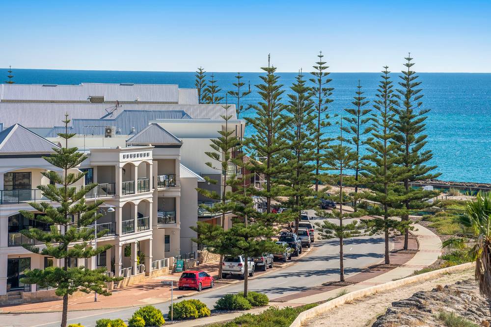401/16 Dolphin Drive, Mandurah, WA 6210