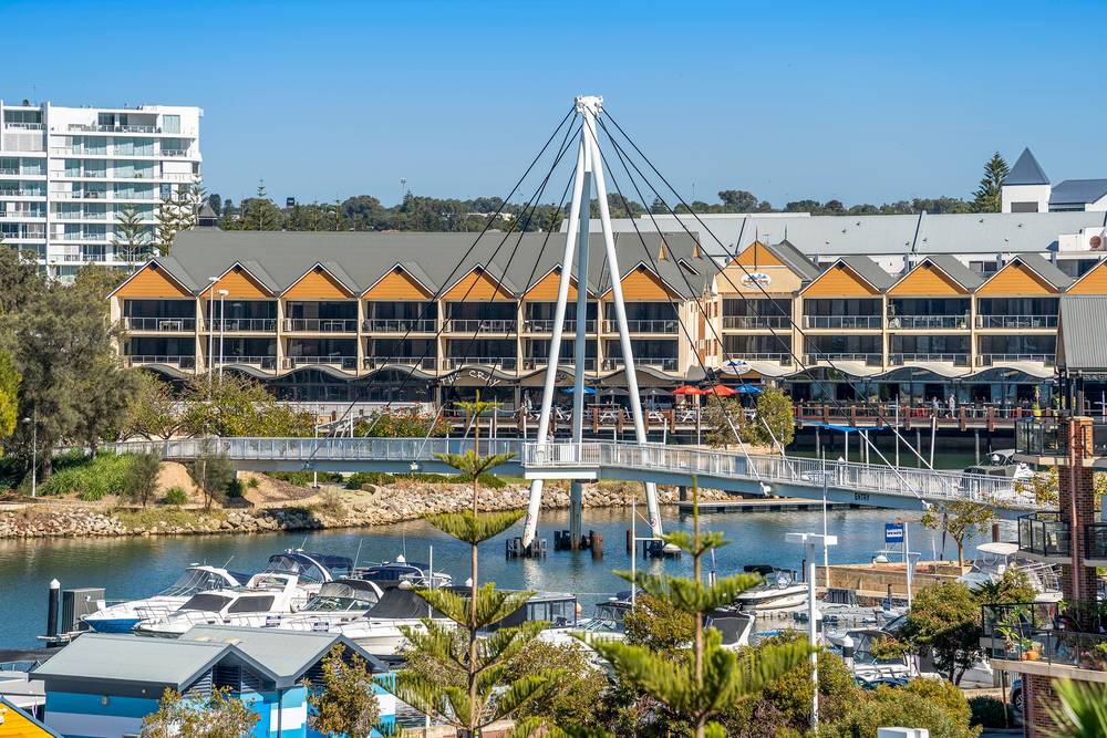 401/16 Dolphin Drive, Mandurah, WA 6210