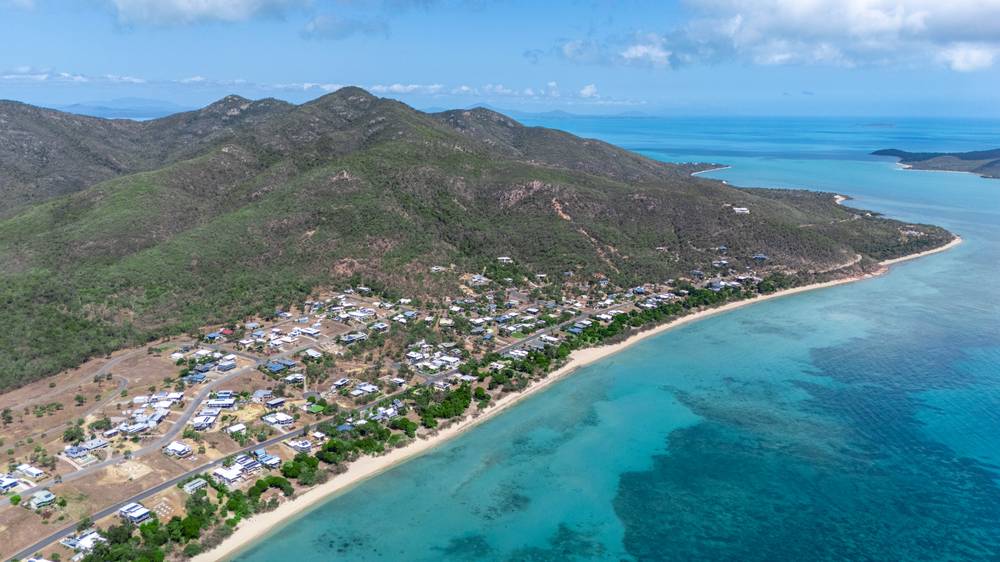 22A Rattray Avenue, HIDEAWAY BAY, QLD 4800
