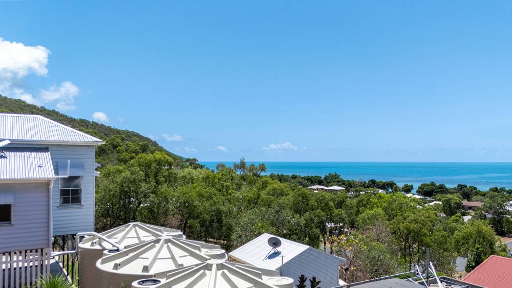 22A Rattray Avenue, HIDEAWAY BAY, QLD 4800