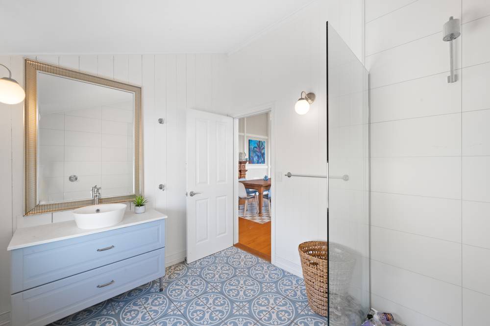 22A Rattray Avenue, HIDEAWAY BAY, QLD 4800
