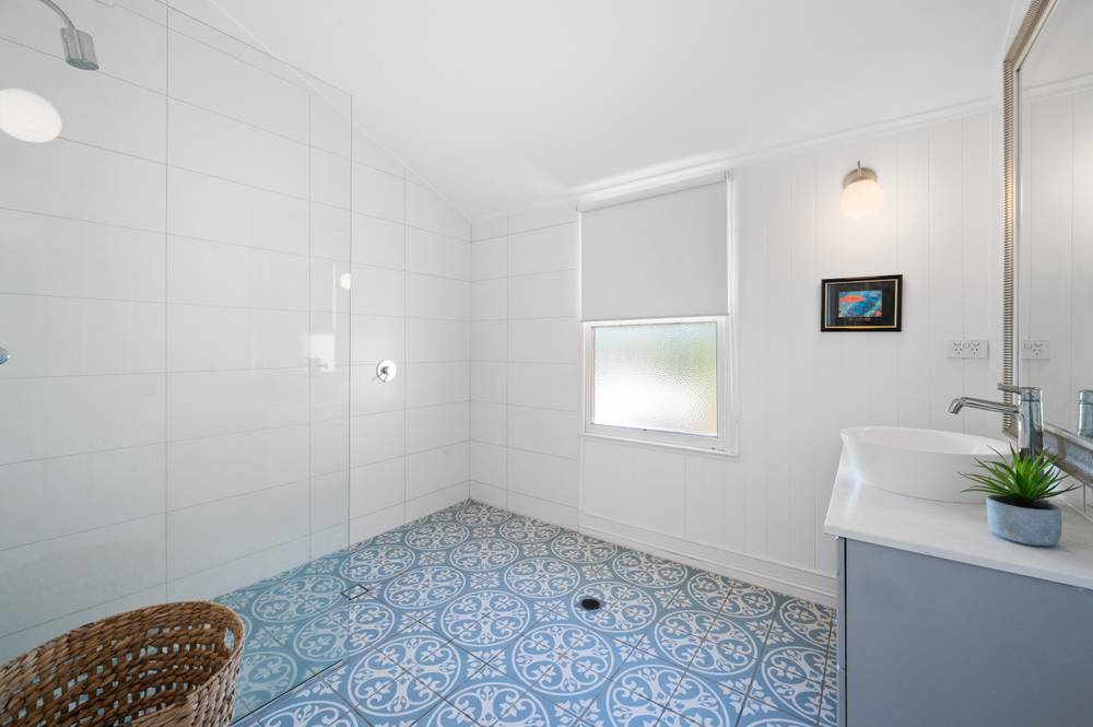 22A Rattray Avenue, HIDEAWAY BAY, QLD 4800