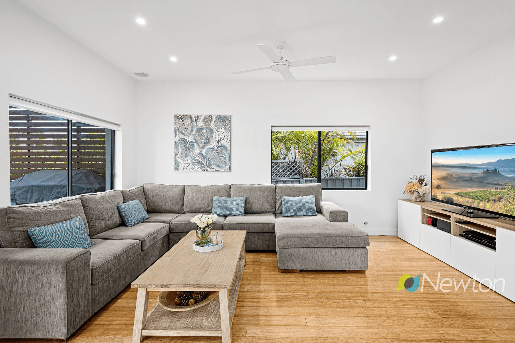 18 Castelnau Street, CARINGBAH SOUTH, NSW 2229