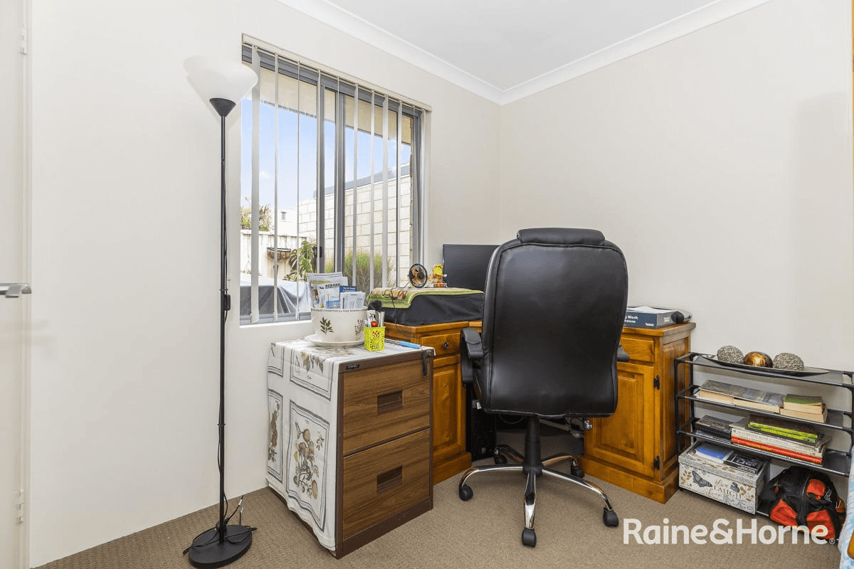 3/9 Gladstone Road, ARMADALE, WA 6112