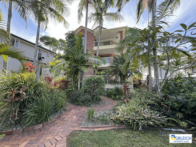 6/11 Tenth Avenue, PALM BEACH, QLD 4221